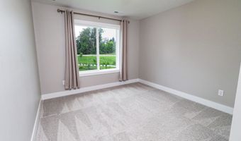 5820 Allerton Dr, Ames, IA 50014