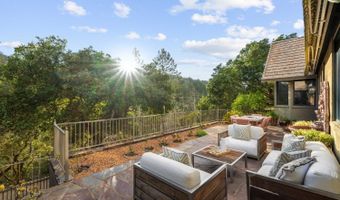 1105 White Oak Dr, Santa Rosa, CA 95409
