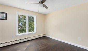 10 Abbott Valley View Dr, Cumberland, RI 02864