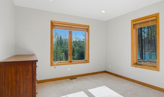 4473 Paper Birch Ln, Acme, MI 49686