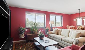 2016 N ADAMS St 508, Arlington, VA 22201