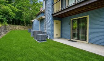115 Dundee Ct, Aberdeen, NJ 07747