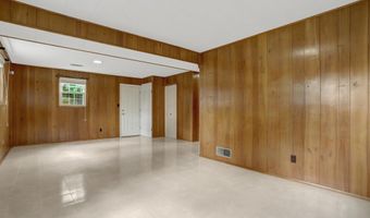 7623 ARLEN St, Annandale, VA 22003