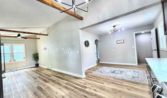 1520 N VIOLA St, Appleton, WI 54915