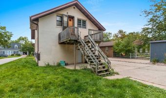 126 E MISSION Rd, Allouez, WI 54301