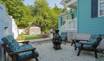 15 W Bolton Ave, Absecon, NJ 08201