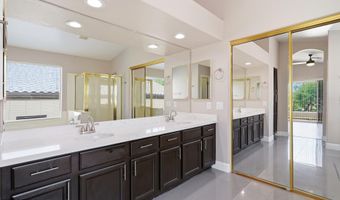 902 W AZALEA Pl, Chandler, AZ 85248