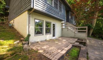 5 Joneswood Dr, Athens, OH 45701