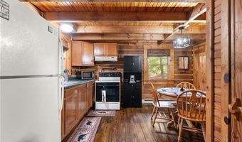 3330 Shamrock Ln, Birdseye, IN 47513