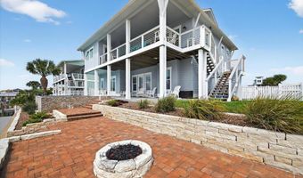 1013 St John Ct, Rockport, TX 78382