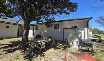 1800 White Dr, Batesville, AR 72501