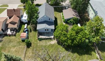 707 Ohmer St, Bottineau, ND 58318
