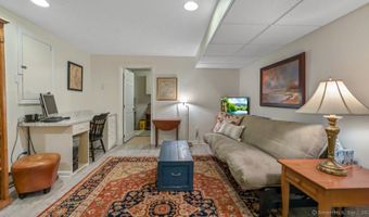 12 Boulevard Dr 35-186, Danbury, CT 06810