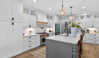 200 Camdyn Trl, Anna, OH 45302