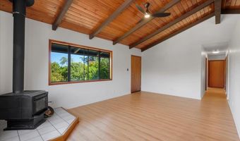 2130 Kauhikoa Rd A, Haiku, HI 96708