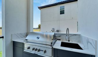 517 Treviso Dr, Apollo Beach, FL 33572