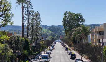 5414 Newcastle Ave 8, Encino, CA 91316