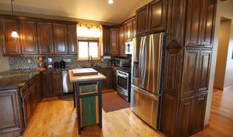 15 Helen Ln, Banner, WY 82832