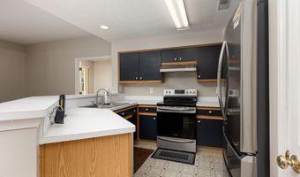 1468 Fox Pointe Cir, Ann Arbor, MI 48108