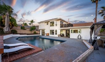 25311 Pike Rd, Laguna Hills, CA 92653
