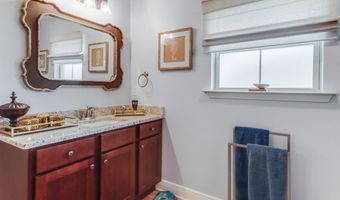 6225 Emerald Lake Dr, Biloxi, MS 39532