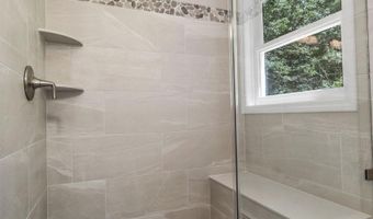 5 Sullivan Dr, Bow, NH 03304