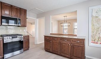 4809 Burlington Ct NW, Acworth, GA 30102