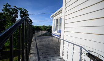 15 Farnam Hl, Bethel, CT 06801