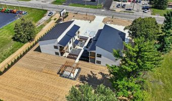 1030 S Wayne St, Angola, IN 46703