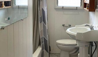 2456 Coyne St, Honolulu, HI 96826