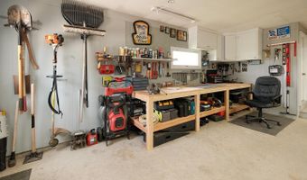 804 6th Ave, Alton, IA 51003