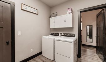 19 Star Haven Dr, Absarokee, MT 59001