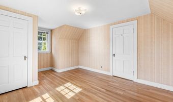 39 Chester St, Arlington, MA 02476