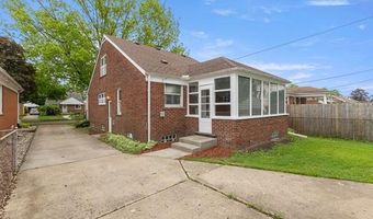 8464 Becker Ave, Allen Park, MI 48101
