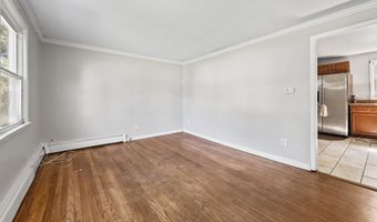 69 Sunshine Cir, Bridgeport, CT 06606
