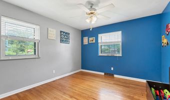 898 W Cunningham St, Alcoa, TN 37701