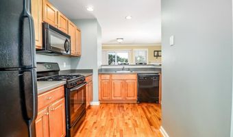 702 Sienna Dr 702, Danbury, CT 06810