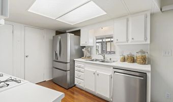 7026 San Bartolo St 18, Carlsbad, CA 92011