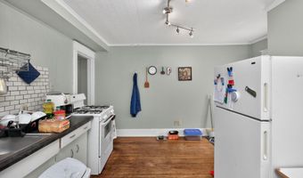 317 20th St 319, Ames, IA 50010