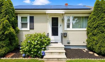 52 Tiffany St, North Providence, RI 02904