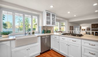 3225 Shoreline Dr, Las Vegas, NV 89117