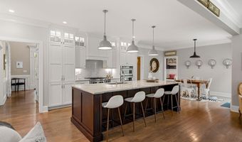 10 Lilac Ct, Bedford, NH 03110