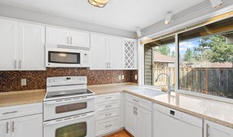 5016 SW Normandy Pl, Beaverton, OR 97005