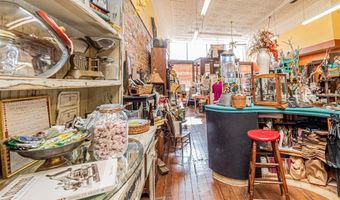 316 318 Broadway St, Abilene, KS 67410