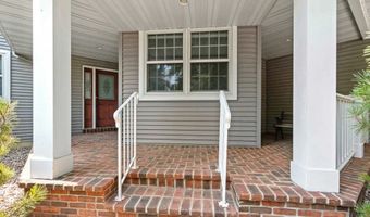 321 E APPLE CREEK Rd, Appleton, WI 54913