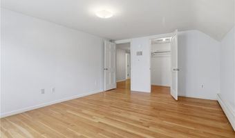 2 High Ridge Dr, Cumberland, RI 02864