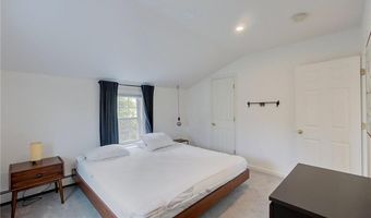 26 Cliff Ave 4, Newport, RI 02840