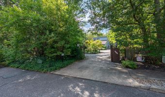 2113 First Ave, Allenwood, NJ 08720