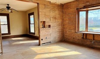 817 7th St, Alva, OK 73717