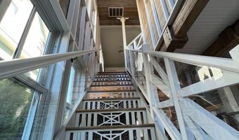 204 CORAL St, Beach Haven, NJ 08008